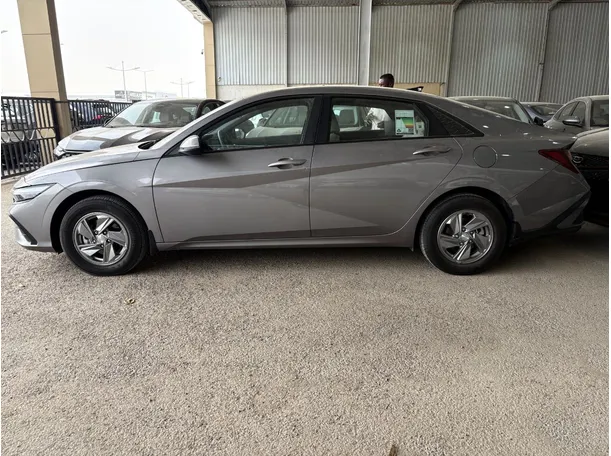 Car image 6