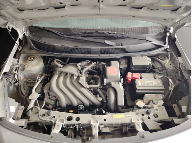 Car image 27