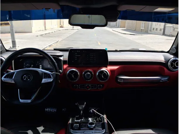 Car image 15