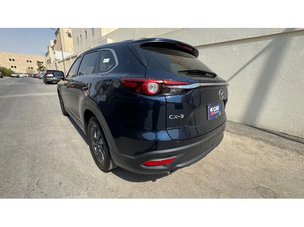 Car image 7