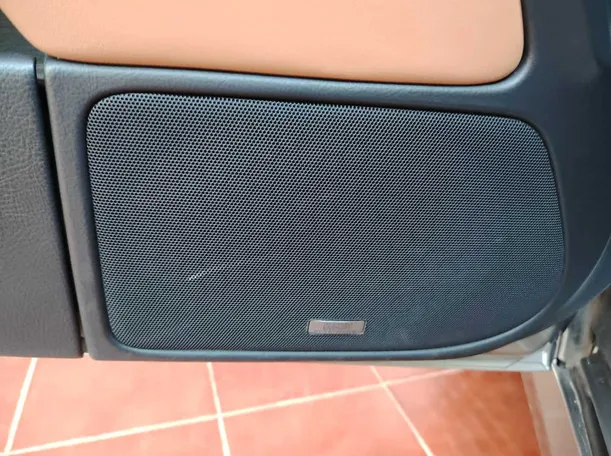 Car image 31