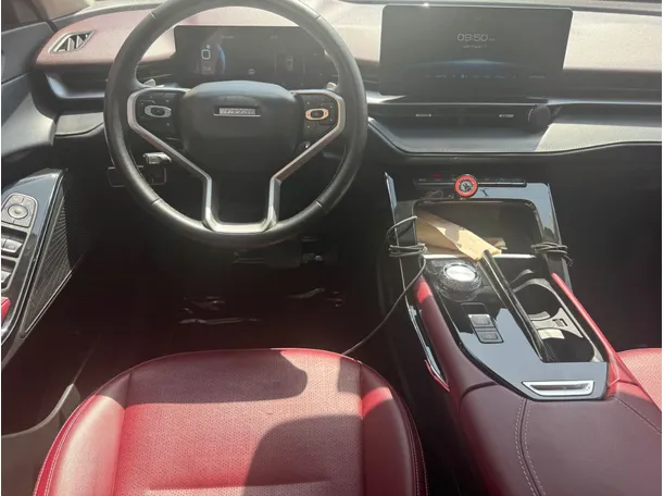 Car image 17