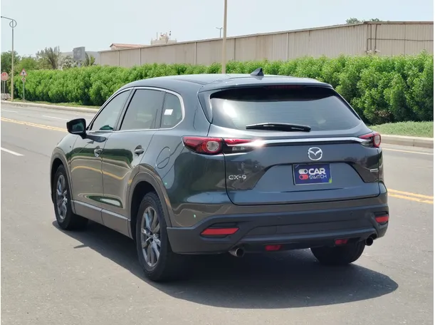 Car image 7