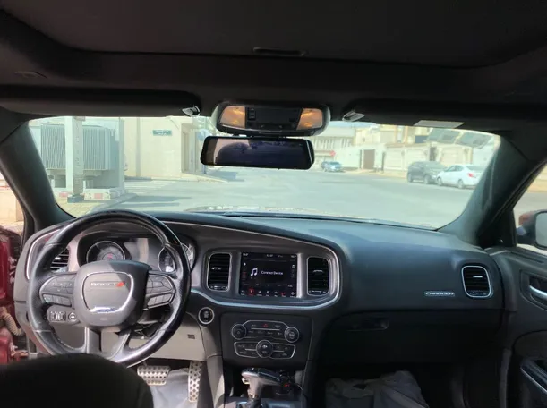 Car image 15