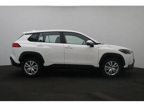 Car image 13