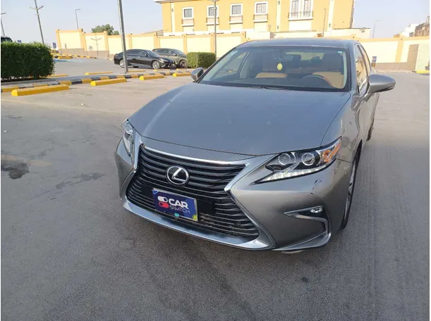 2018 Lexus ES350 in KSA