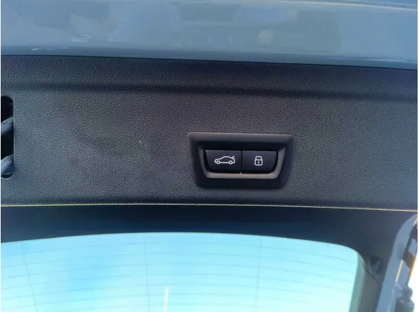 Car image 39