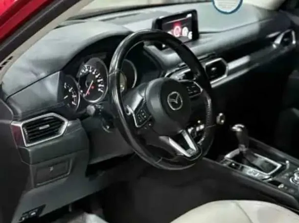 Car image 11