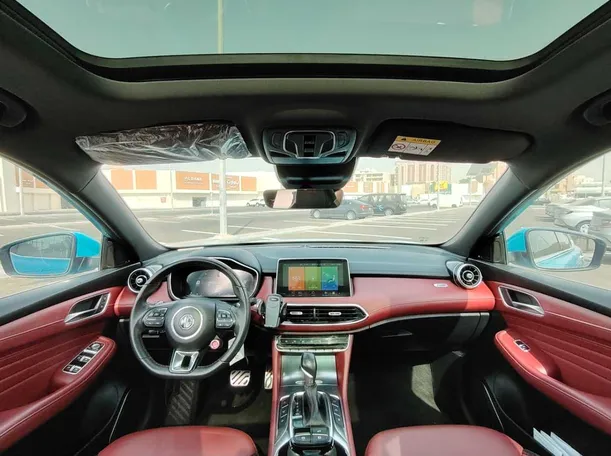 Car image 17