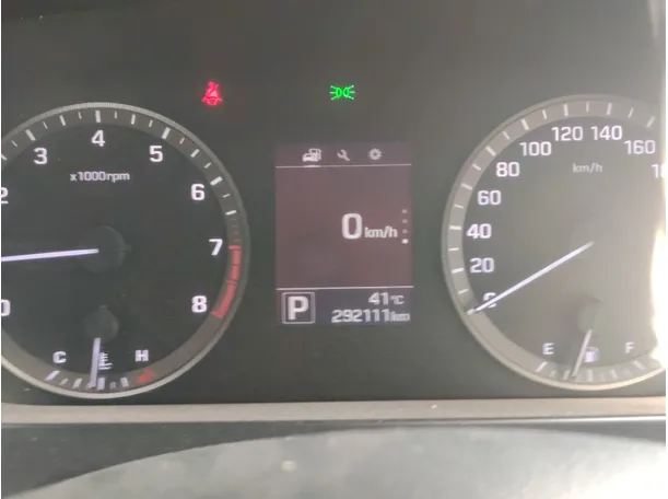 Car image 22