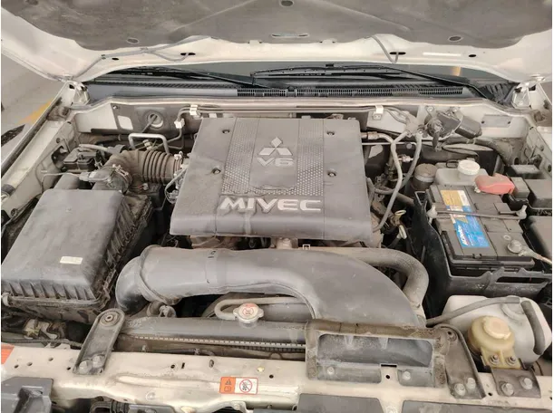 Car image 47