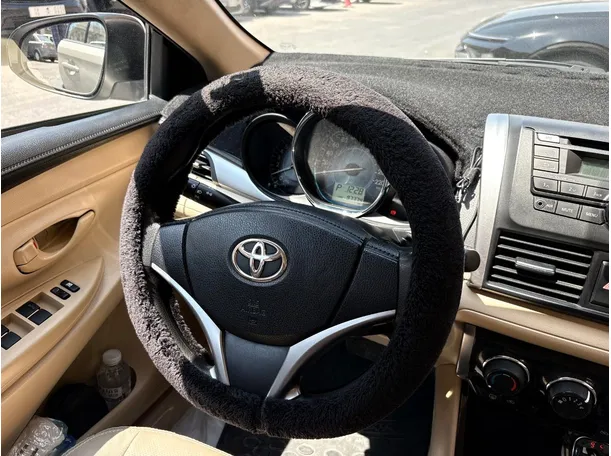 Car image 21