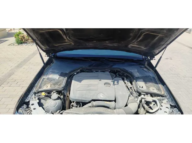 Car image 31