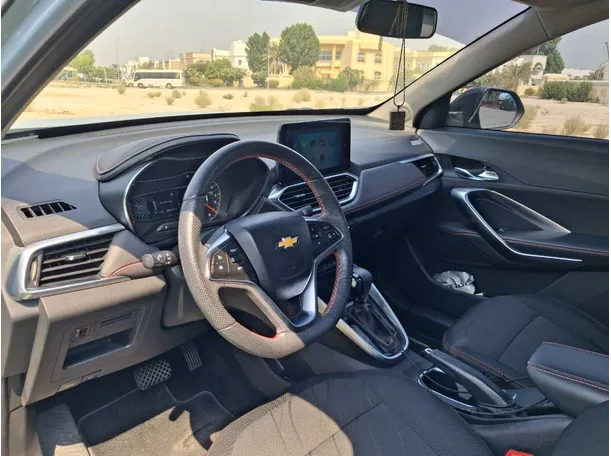 Car image 11
