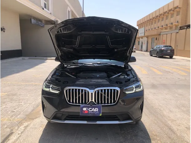 Car image 24