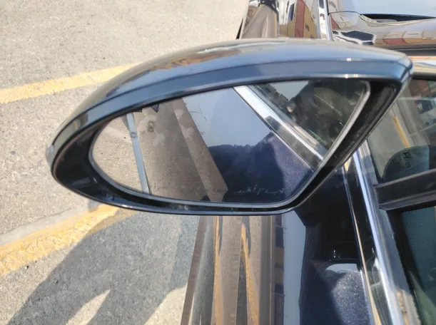 Car image 27
