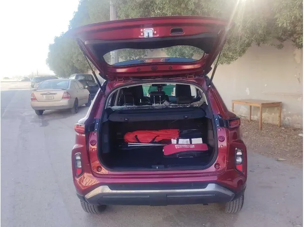 Car image 23
