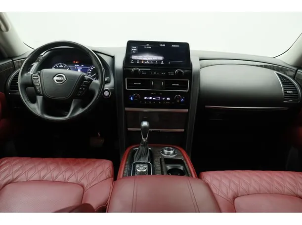 Car image 14