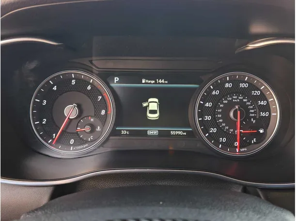 Car image 17