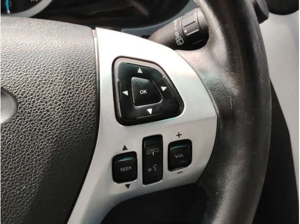 Car image 27