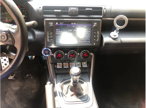 Car image 14