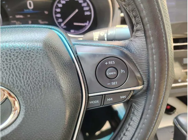Car image 35