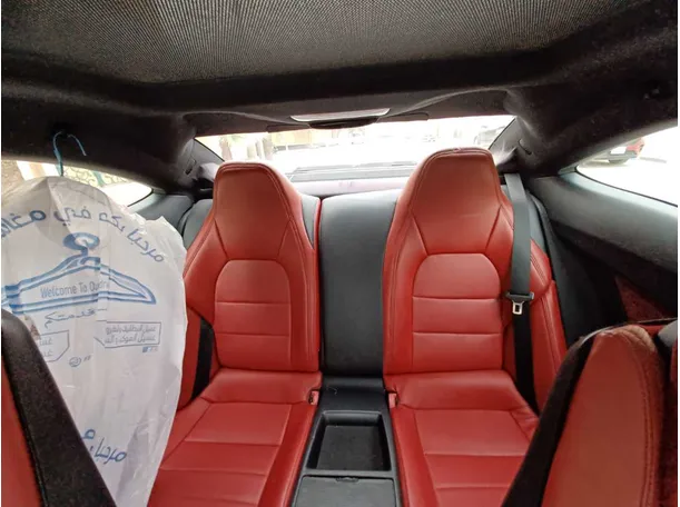 Car image 13