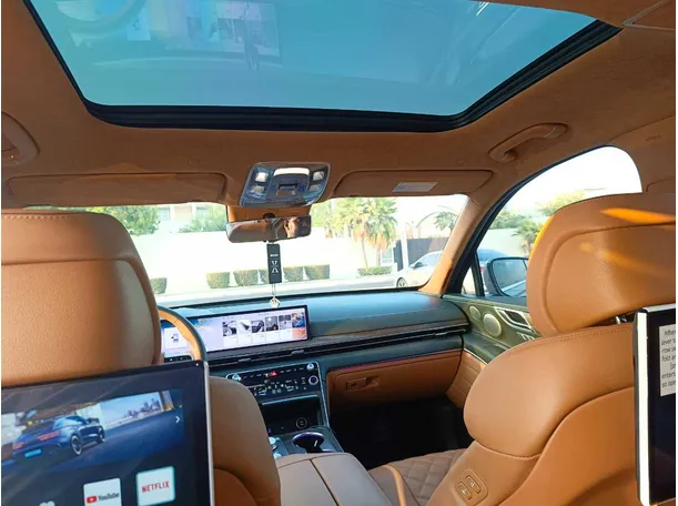 Car image 22