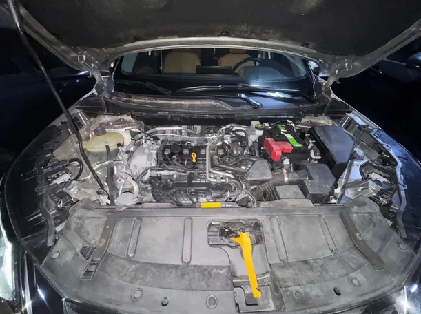 Car image 26