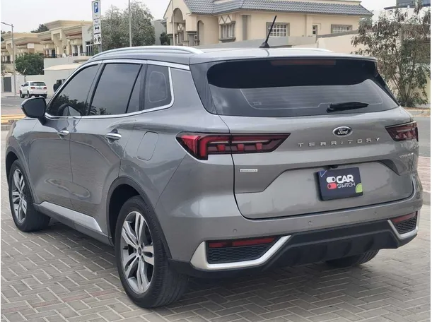 Car image 5