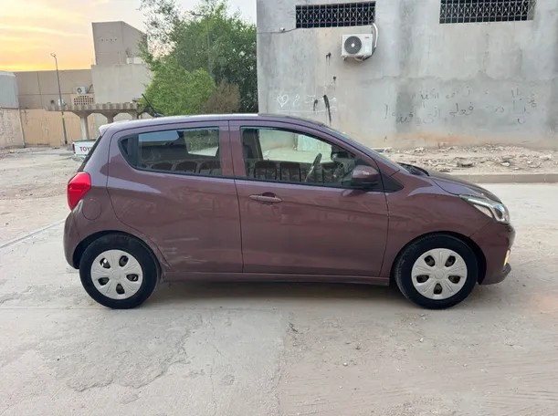 Car image 4
