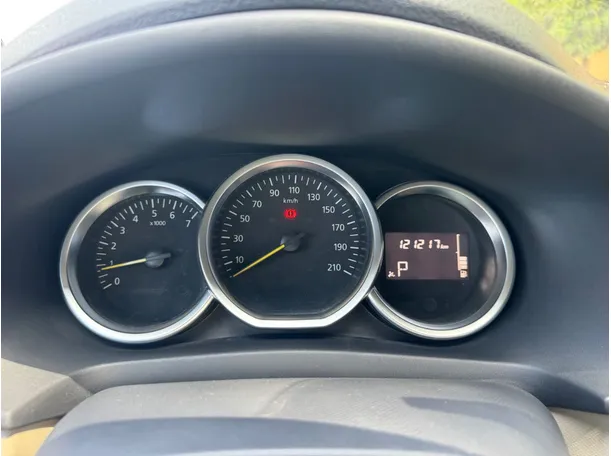 Car image 18