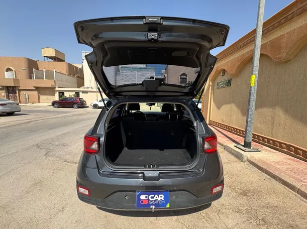 Car image 22