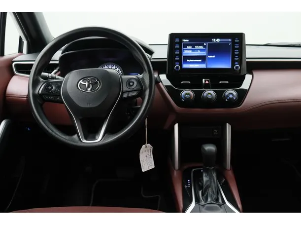 Car image 15