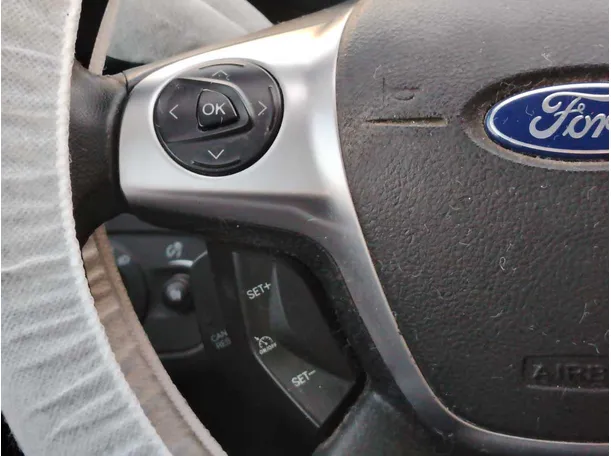 Car image 27