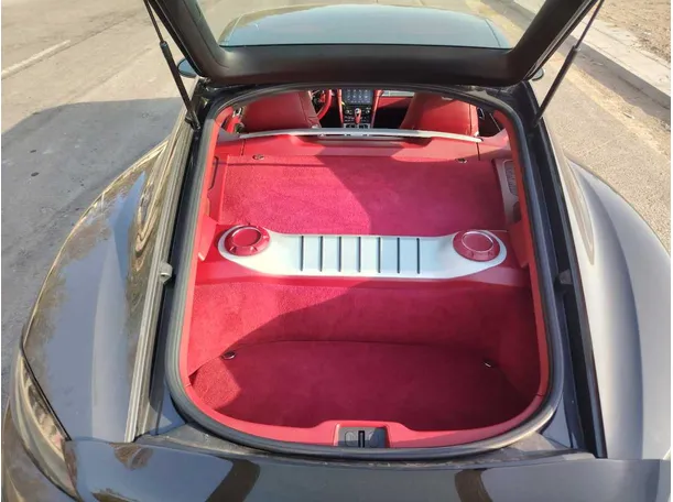 Car image 40