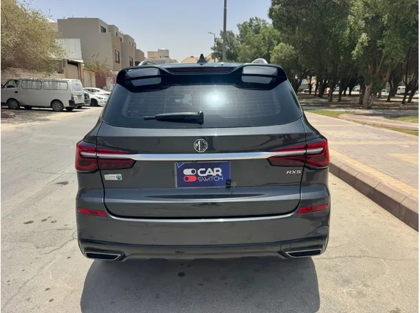 Car image 6