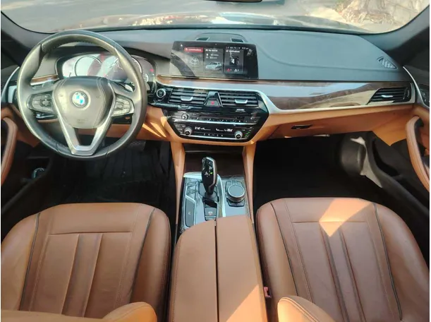Car image 21