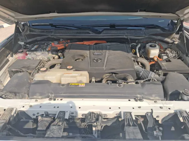 Car image 20