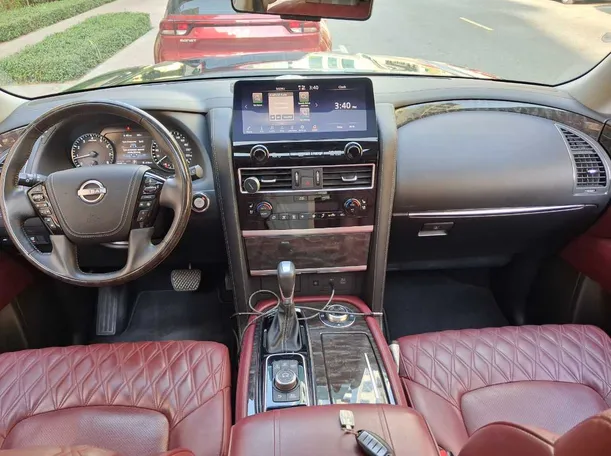Car image 18