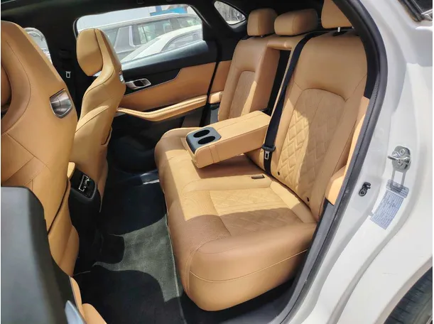 Car image 22