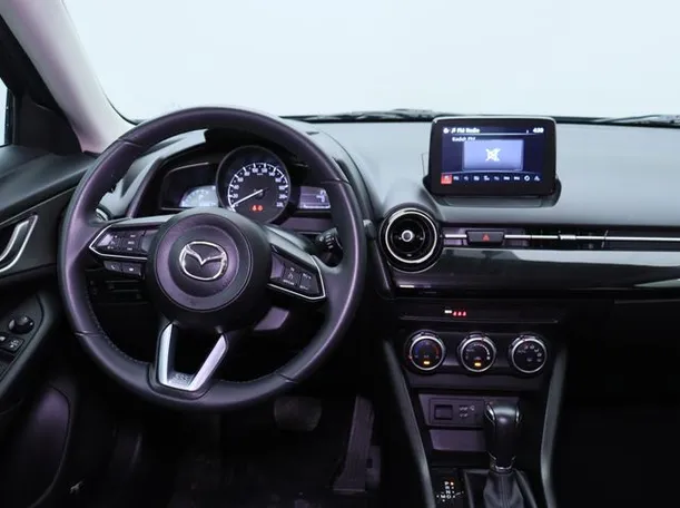 Car image 15