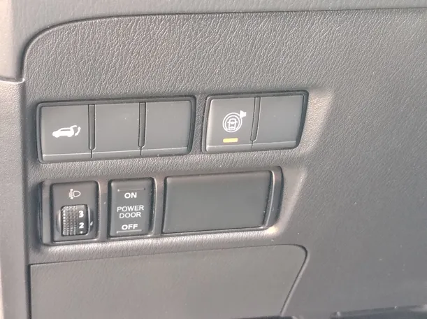 Car image 40