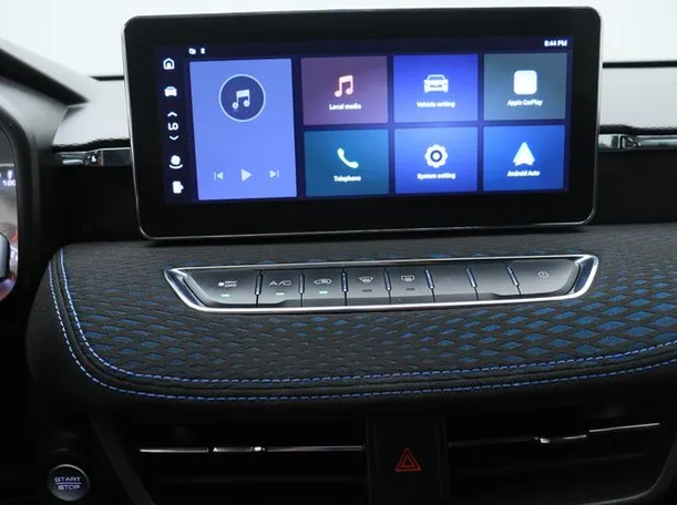 Car image 5