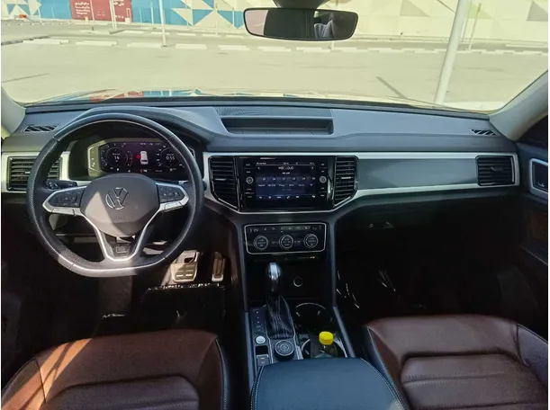 Car image 22