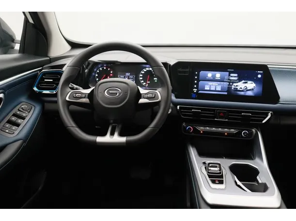 Car image 15