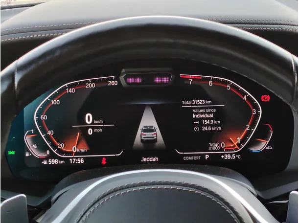 Car image 28