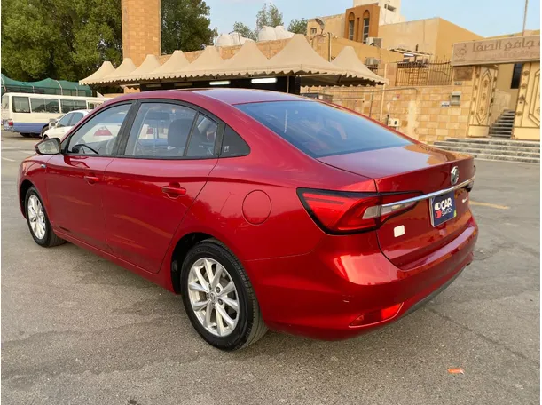Car image 8