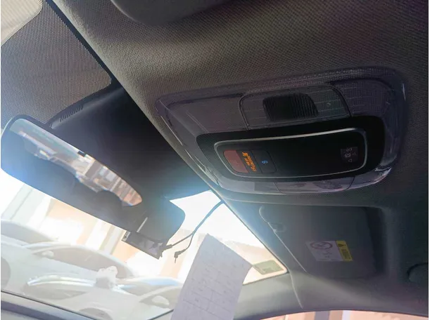 Car image 22