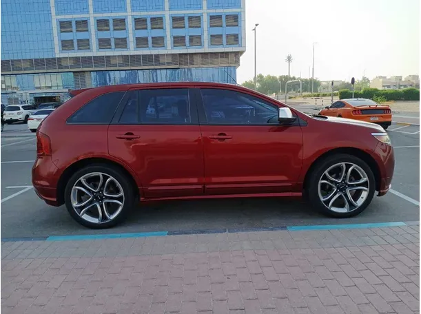 Car image 8
